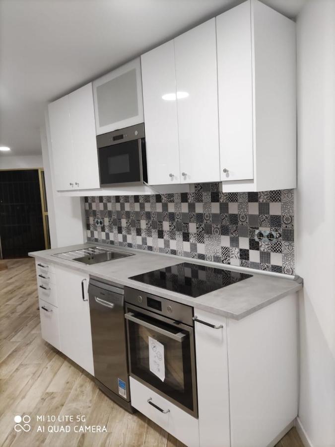 Feel At Home At Tamara Apartment - Two Steps To The Pool توريمولينوس المظهر الخارجي الصورة