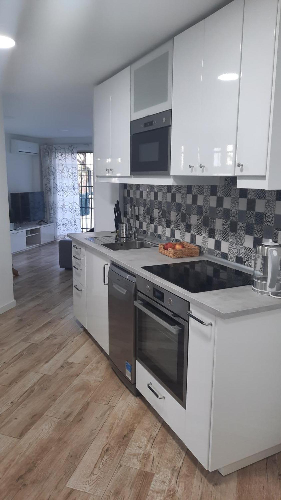Feel At Home At Tamara Apartment - Two Steps To The Pool توريمولينوس المظهر الخارجي الصورة